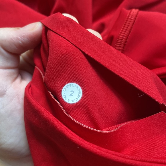 red lululemon leggings size 2 never worn - Picture 3 of 3